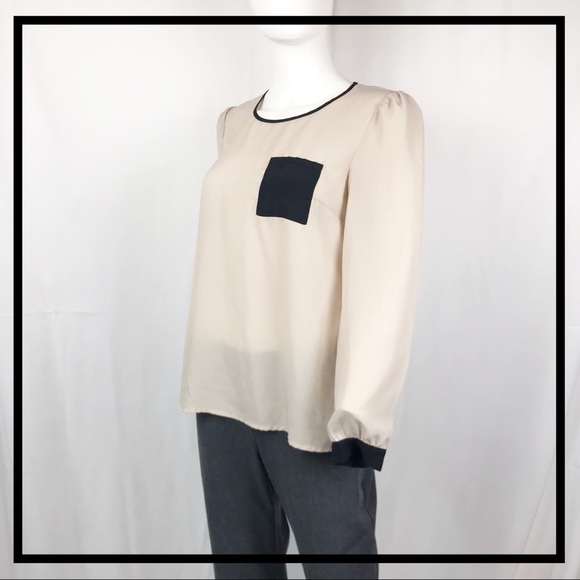 SPENSE Blouse with Front Pocket Size S - Picture 2 of 4